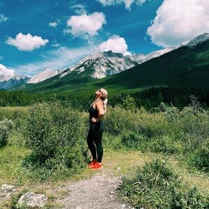 Meet your Posher, Linda